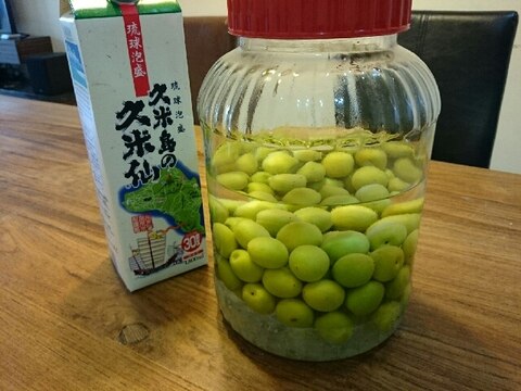 ［梅酒］  泡盛で作る変わり種梅酒